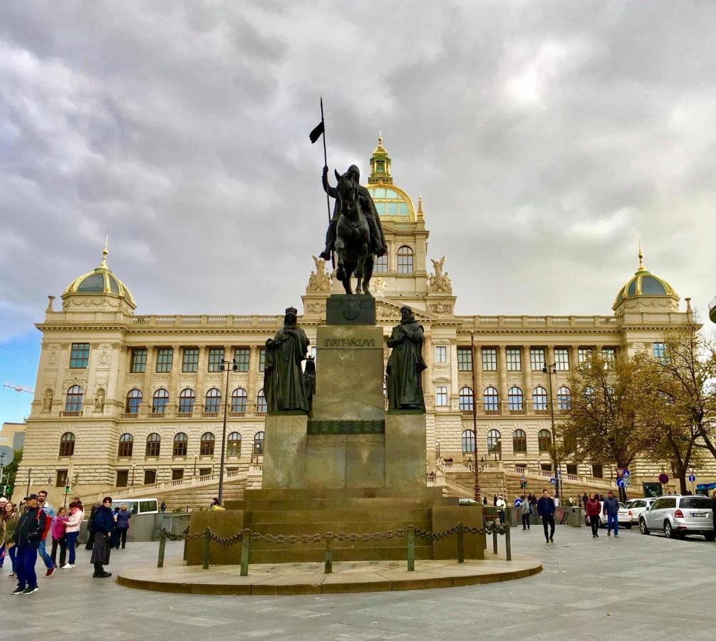 Blue Prague 3*